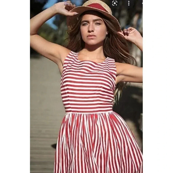 Collectif Vintage Size S Candice Red and White Striped Swing Dress NEW! - Picture 2 of 8